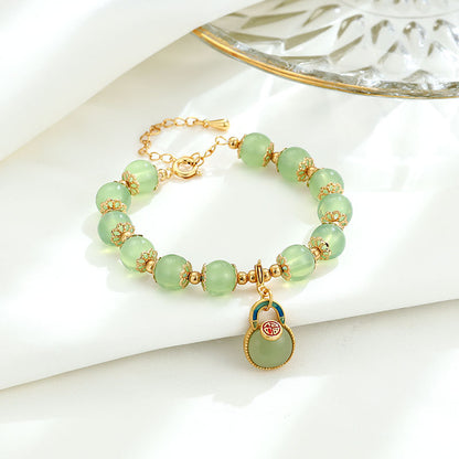 Classic Silver Bracelet with Timeless Appeal