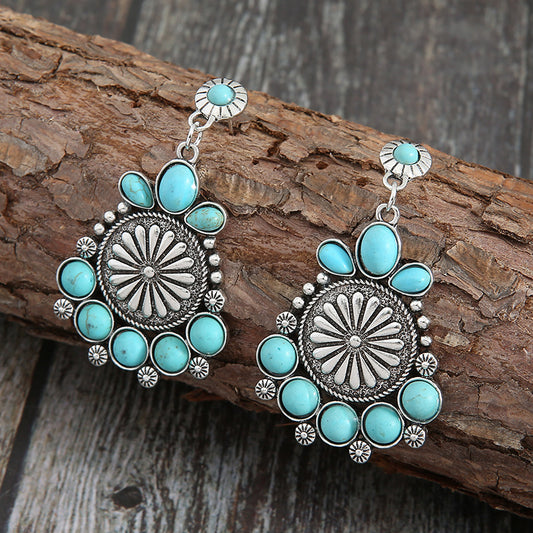Classic Earring with Timeless Appeal
