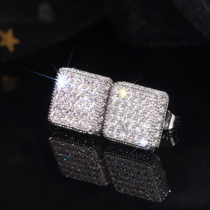 Charming Earring for Any Occasion