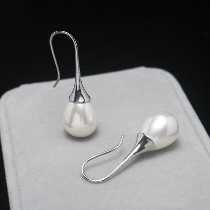 Delicate Artisan Gold Earring