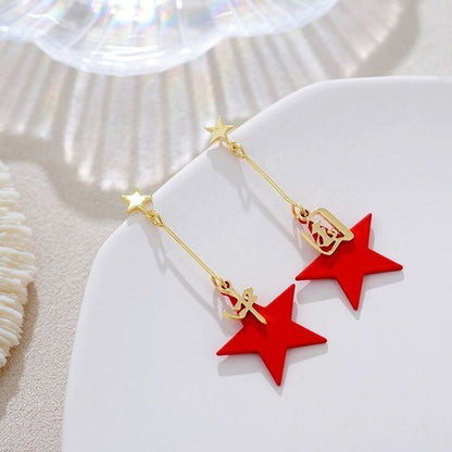 Classic Gold Earring with Timeless Appeal