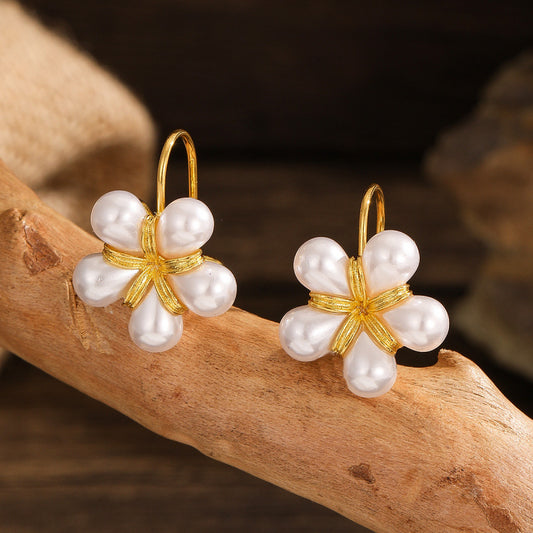 Classic Earring with Timeless Appeal
