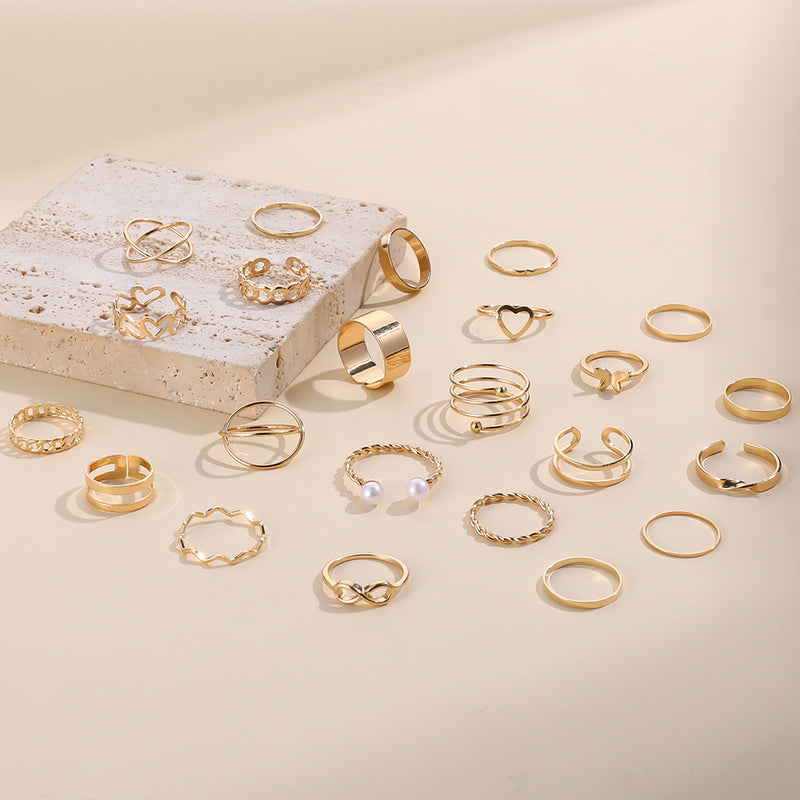 Beautiful Gold Set with Unique Style
