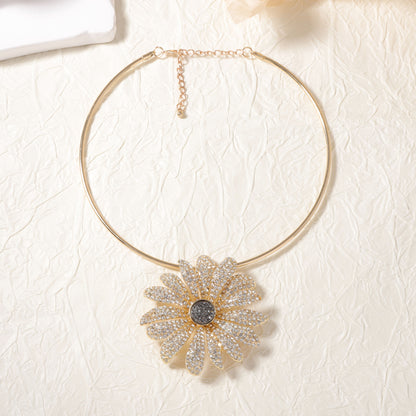 Elegant Pendant for Every Occasion