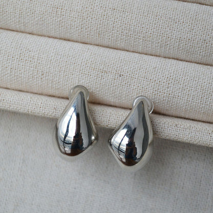 Elegant Gold Earring for Every Occasion