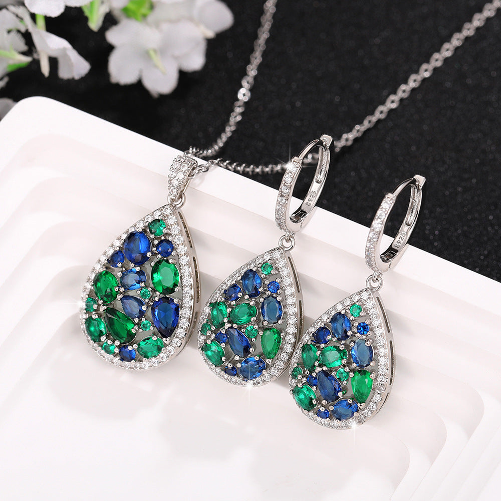 Classic Necklace with Timeless Appeal