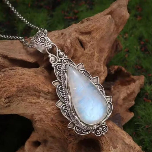 Classic Necklace with Timeless Appeal