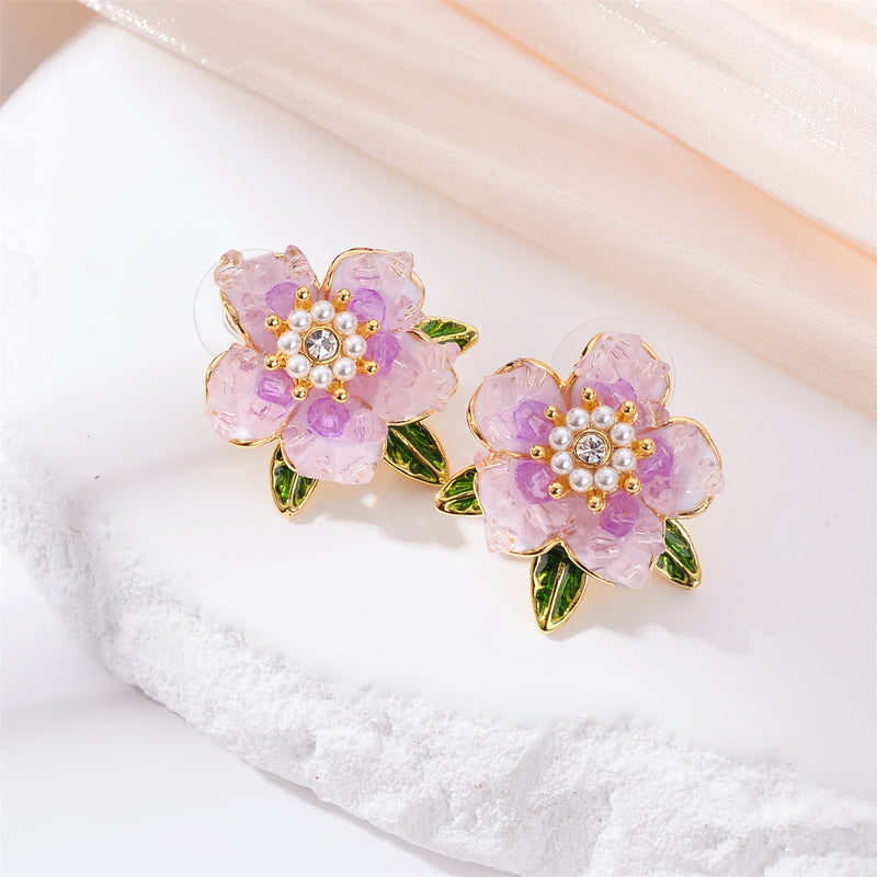 Classic Pearl Earring with Timeless Appeal
