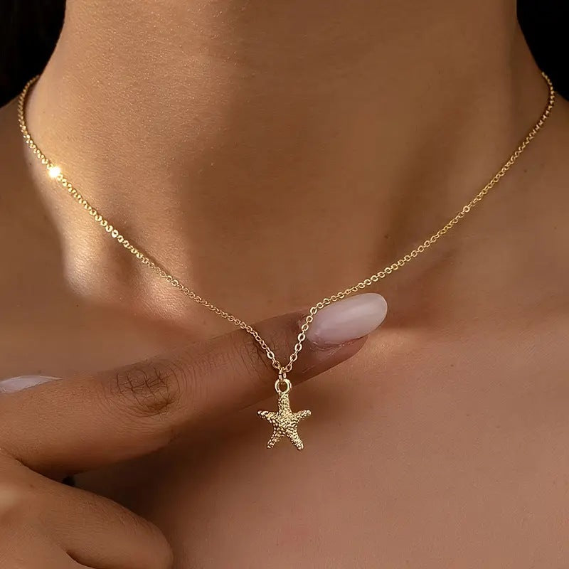 Charming Gold Necklace for Any Occasion