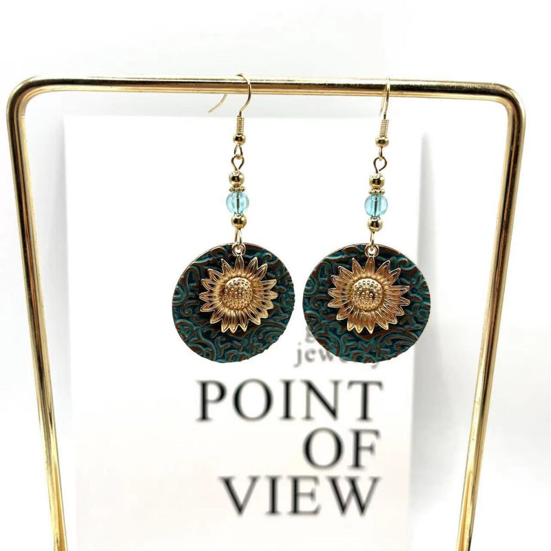 Stunning Earring for Daily Wear