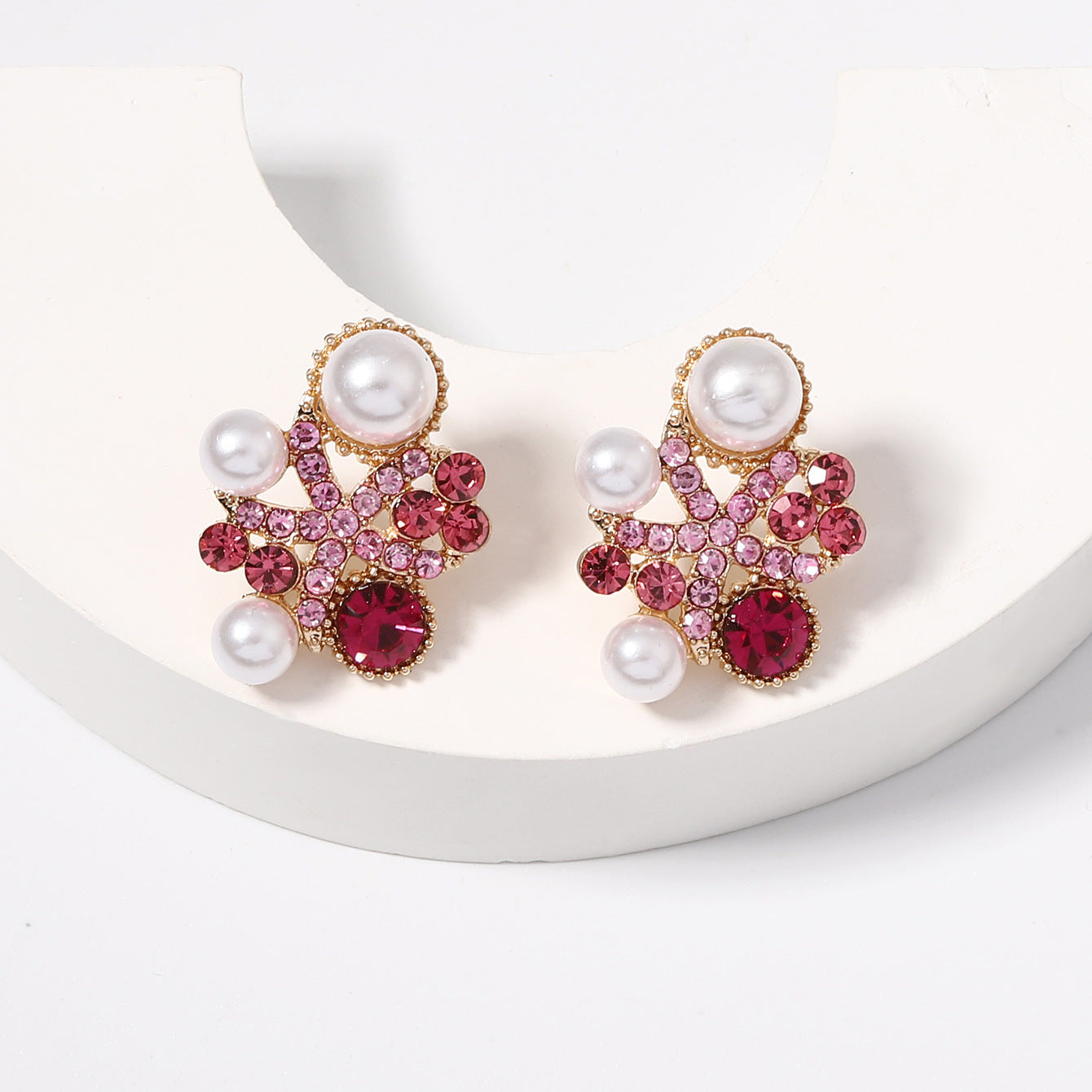 Beautiful Pearl Earring with Unique Style