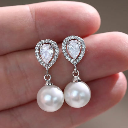 Charming Piece for Any Occasion
