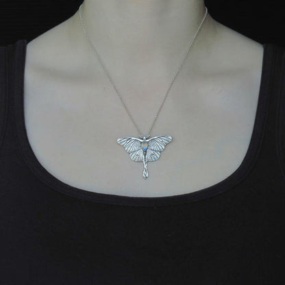 Romantic Necklace for Special Moments