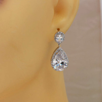 Charming Earring for Any Occasion