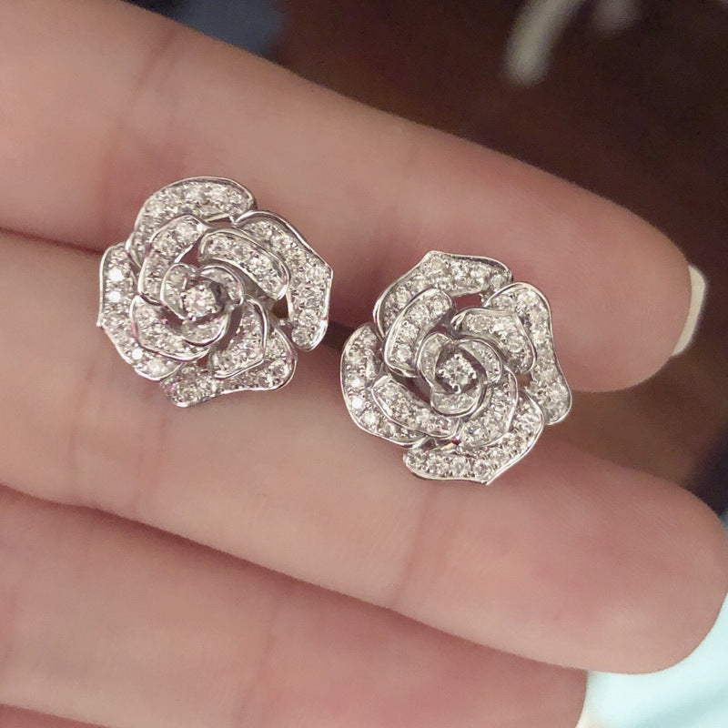 Classic Earring with Timeless Appeal