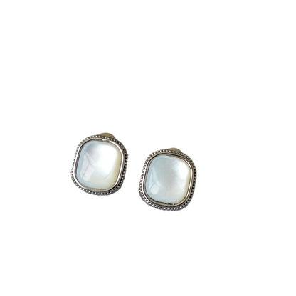 Beautiful Silver Earring with Unique Style