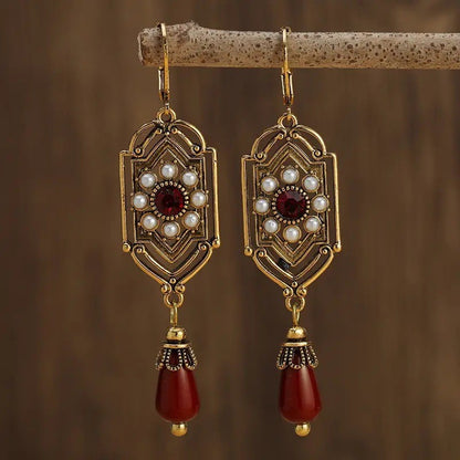 Beautiful Pearl Earring with Unique Style