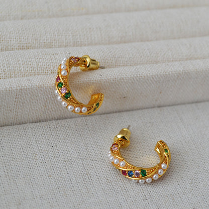 Romantic Gold Earring for Special Moments