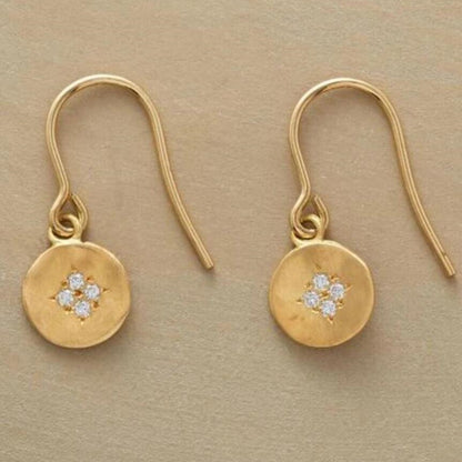 Charming Gold Earring for Any Occasion