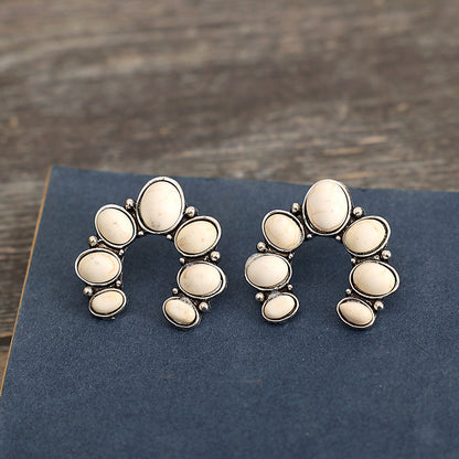 Charming Earring for Any Occasion
