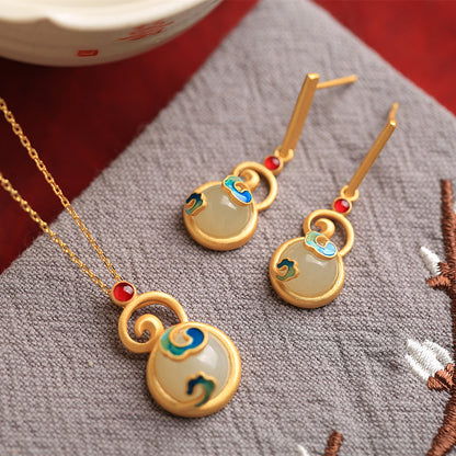 Vintage Handmade Gold Earring