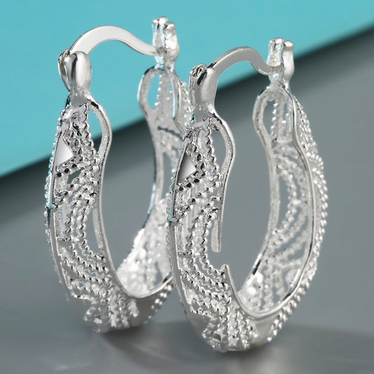 Beautiful Gold Earring with Unique Style