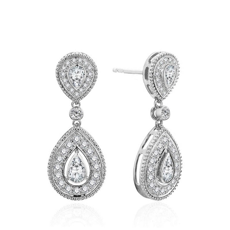 Charming Earring for Any Occasion