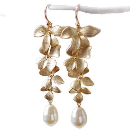 Stunning Gold Earring for Daily Wear