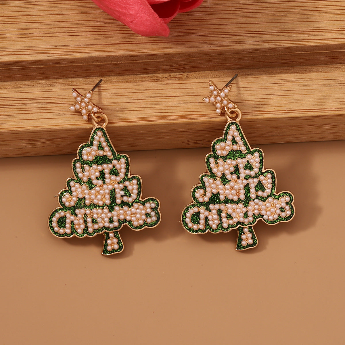 Charming Earring for Any Occasion