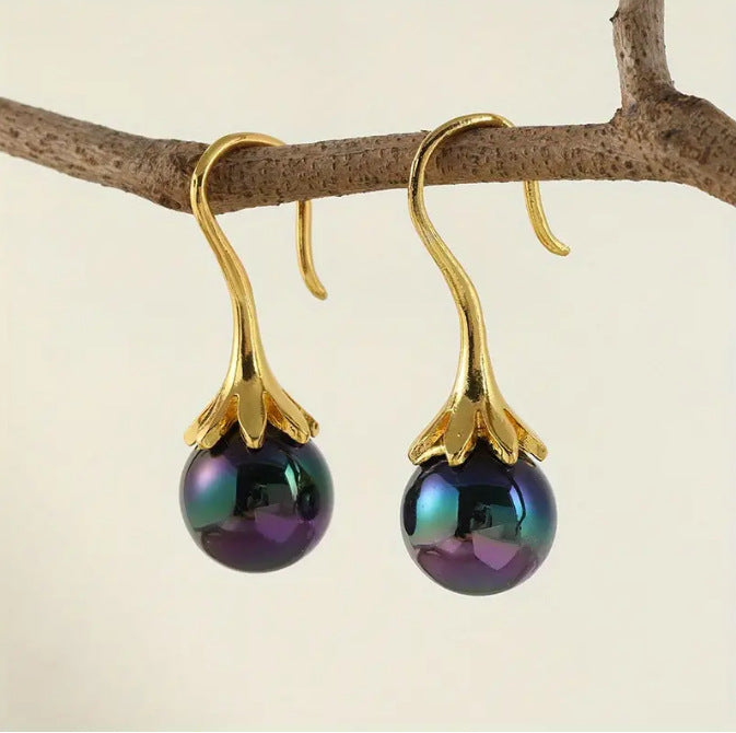 Charming Earring for Any Occasion