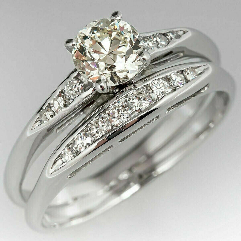 Classic Set with Timeless Appeal