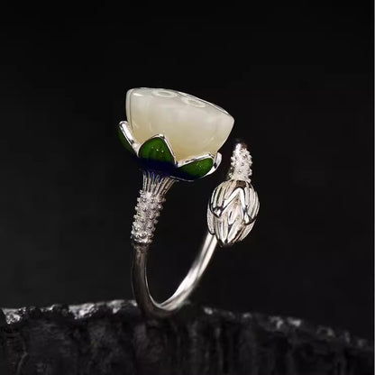 Charming Silver Ring for Any Occasion