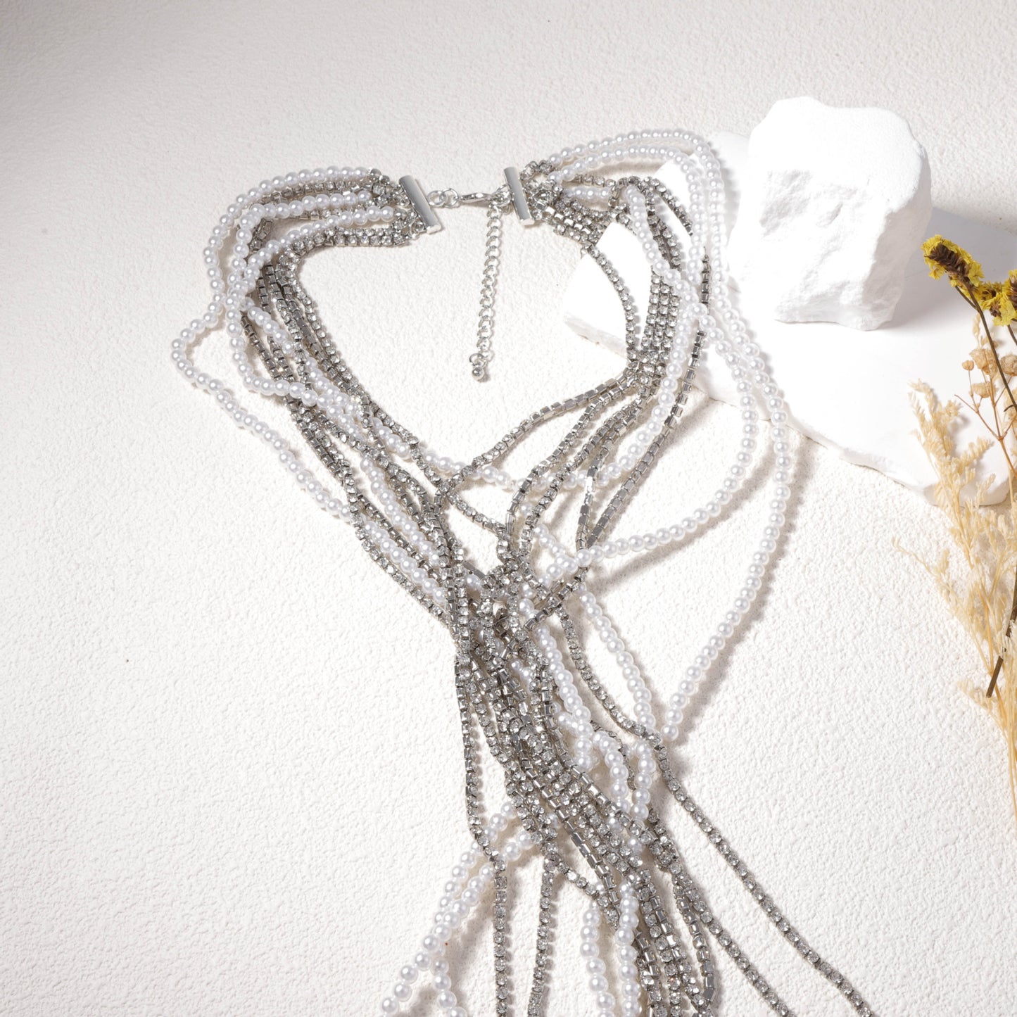 Charming Pearl Necklace for Any Occasion