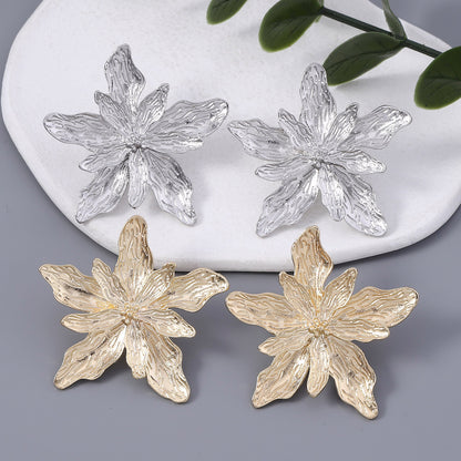 Romantic Earring for Special Moments