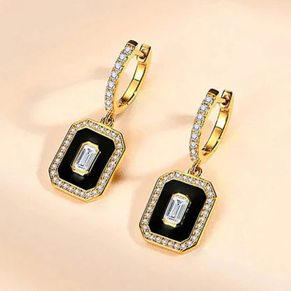 Charming Earring for Any Occasion
