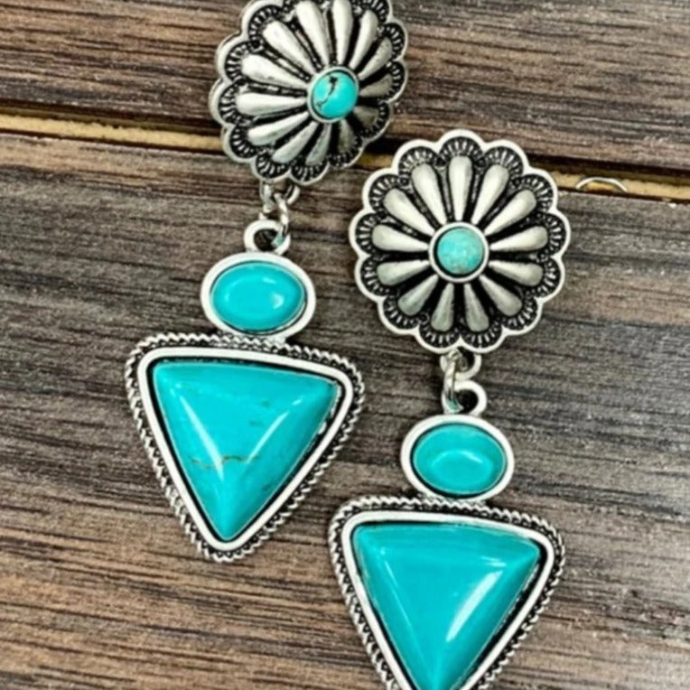Stunning Silver Earring for Daily Wear