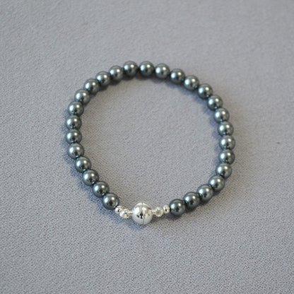 Classic Pearl Necklace with Timeless Appeal