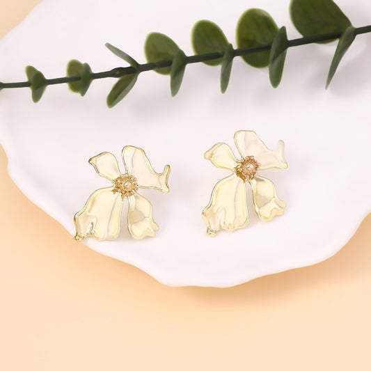 Elegant Earring for Every Occasion
