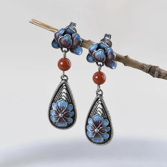 Charming Piece for Any Occasion
