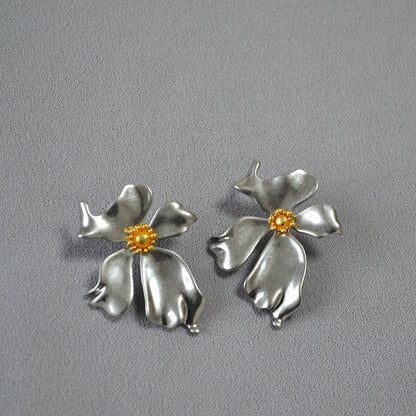Delicate Artisan Gold Earring