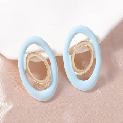Charming Earring for Any Occasion