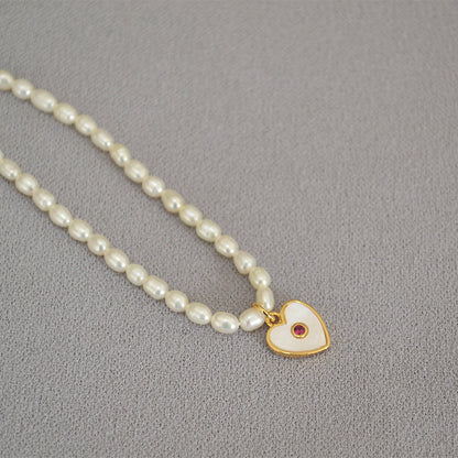 Beautiful Pearl Necklace with Unique Style