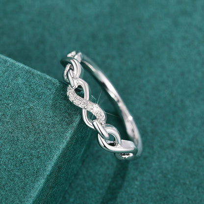 Classic Chain with Timeless Appeal