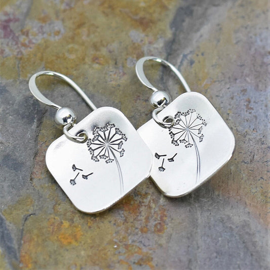 Charming Earring for Any Occasion