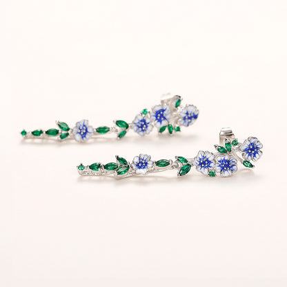 Charming Earring for Any Occasion