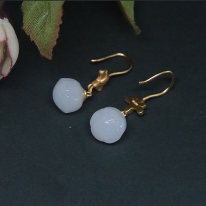 Romantic Gold Earring for Special Moments