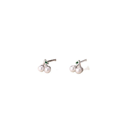 Romantic Pearl Earring for Special Moments