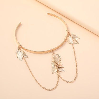 Classic Gold Bracelet with Timeless Appeal
