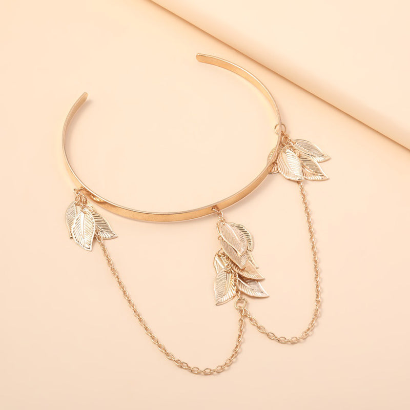 Classic Gold Bracelet with Timeless Appeal