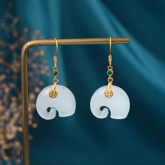 Charming Gold Earring for Any Occasion